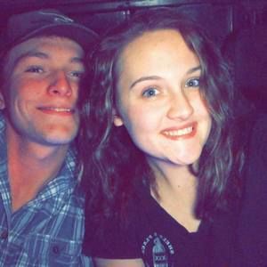 Meet your Posher, Lydia